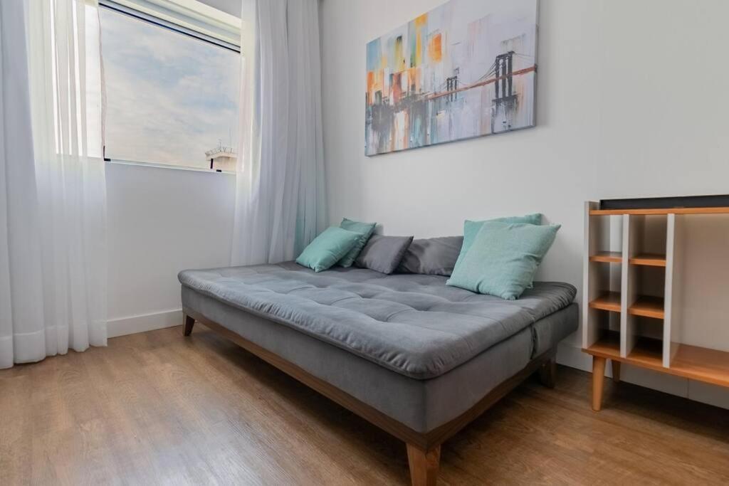 Apartamento Lindo Flat Em Pinheiros Na Rua Oscar Freire E Proximo Hospital Clinicas